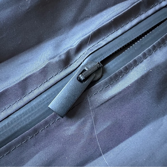 Prada garment bag - Picture 2 of 4